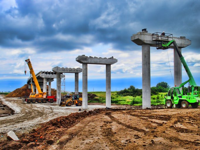 #Memos <a href="/radiopopmilano/">Radio Popolare</a> oggi alle 13. Appalti pubblici, un vademecum minimo. Che cos’è un appalto? Quali i criteri di assegnazione dei lavori? Cosa significa massimo ribasso, subappalto e quali rischi presentano? L’intreccio mafie-appalti. Ospiti <a href="/mcorradino/">Michele Corradino</a> e <a href="/saraspart/">Sara Spartà</a>