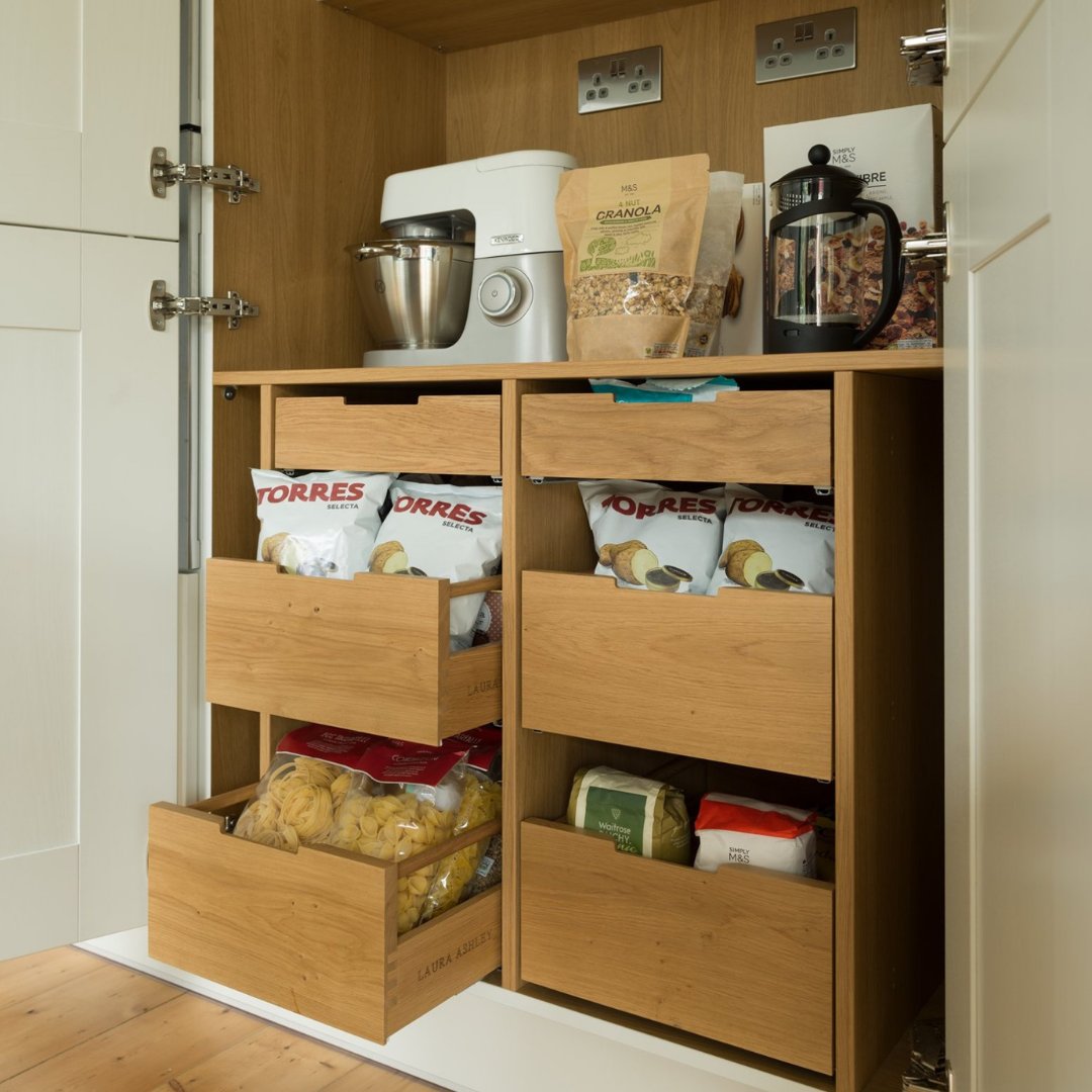 Breakfast is the most important meal of the day, but as we are rushing around getting ready for the day often breakfast is forgotten.

With Laura Ashley Kitchens you can create the perfect breakfast space, with everything easy to access and organised ready for you each morning.