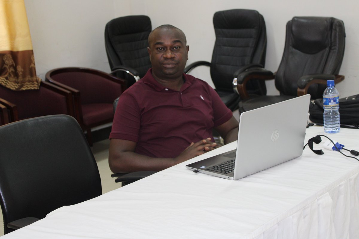 session ordinaire de la Commission Nationale de la Science, la Technologie et l'Innovation <a href="/CNSTI2/">National Commission of Science, Technology & Innov</a> à Bujumbura dans la grande salle de l'ENS. @MESRS4 <a href="/SDeCliff/">Prof. Steve Juru De Cliff</a>