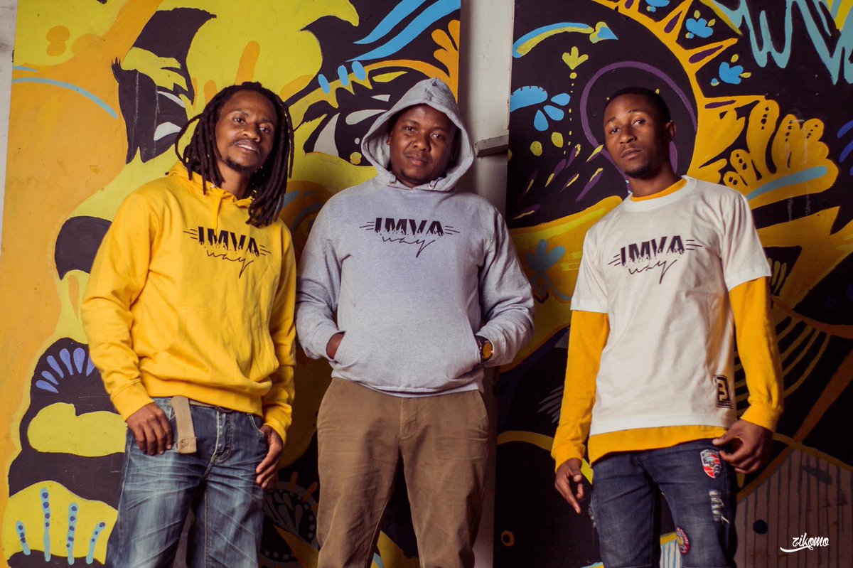 blastoimva's tweet image. To my links coming to Saturday’s show at Vox populi,memba we got more merchandise for you and big up to all who already got their Tees and hoodies. (Thread ) #Imvaway #dancehall