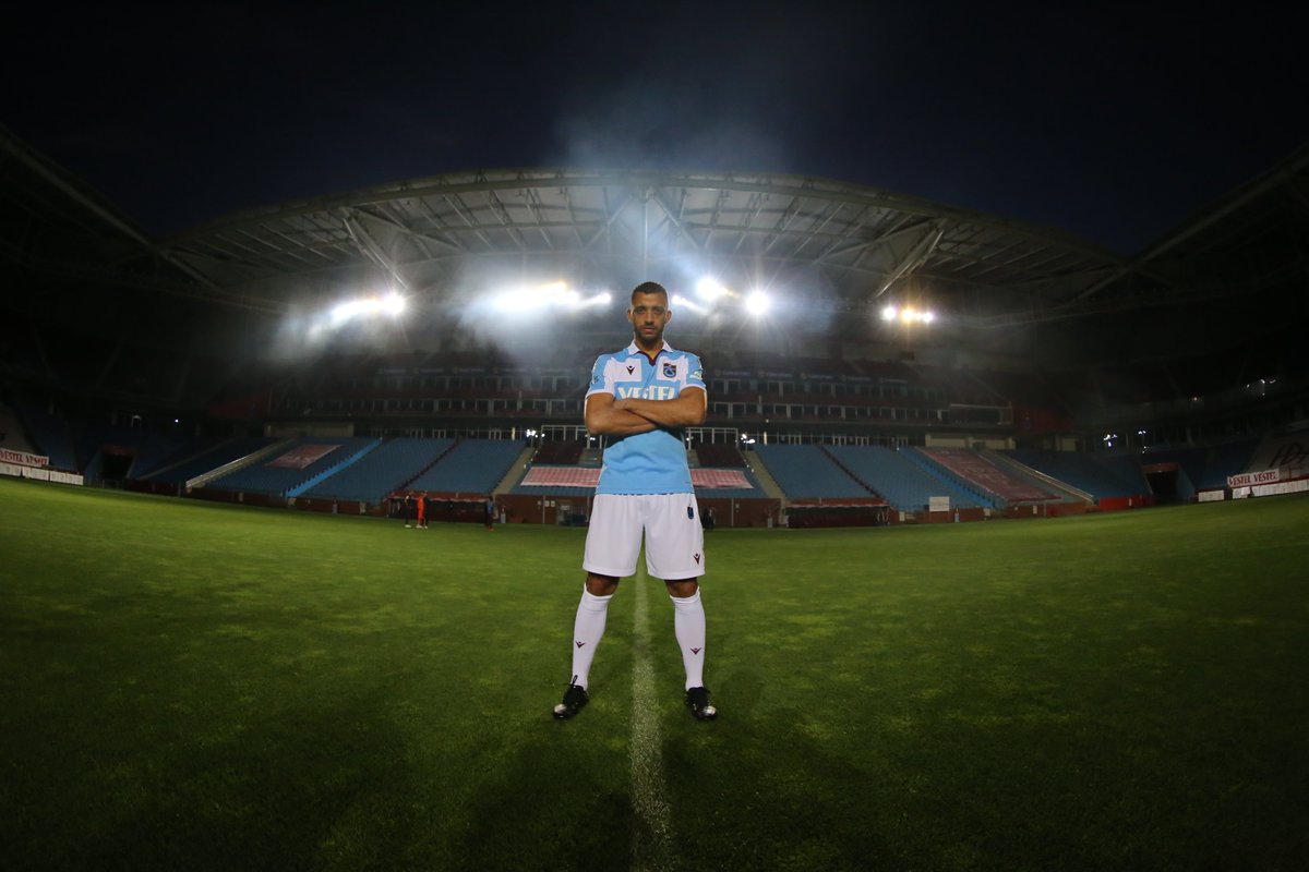Trabzonspor's tweet photo. Yeni sezon formalarımız 🔥💥⚡️ #vol2 https://t.co/JZLvfyjvKw
