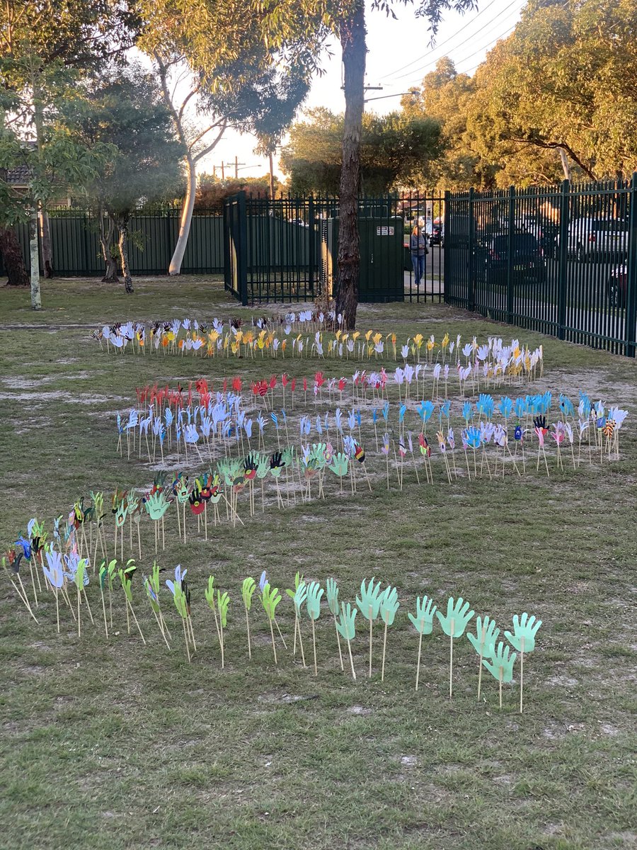 RamsgatePS's tweet photo. 🖐🏽 @RamsgatePS Sea of hands which was made and placed by each and every student in the school! #NationalSorryDay #SorryDay #LoveWhereYouLearn https://t.co/k99umxqQQA