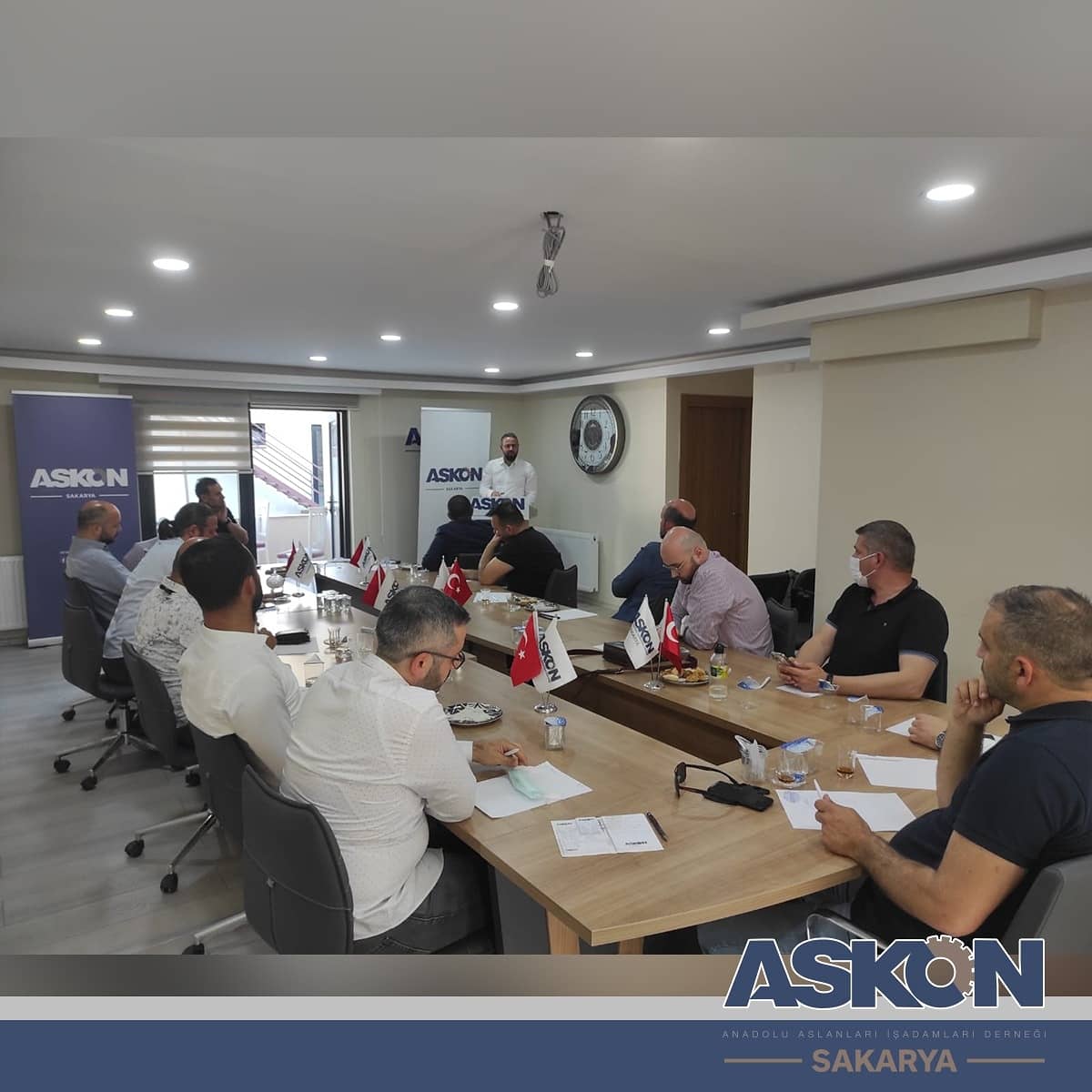 Derneğimizin İcra Kurulu toplantısını icra ettik.
Toplantıda derneğimizin 2021 yılı yol haritasını oluşturarak planlama takvimi üzerine istişarelerde bulunduk..<a href="/EngnTmbz/">Engin Tumbaz</a>
<a href="/MetinSevindikk/">Metin Sevindik</a> <a href="/ASKON/">ASKON 🇹🇷</a>
<a href="/Davut_UR/">Davut ÜR</a> <a href="/Veyselonder_/">Veysel ÖNDER</a> <a href="/gokhann68/">Gökhan Altmışsekizoğlu 🇹🇷</a> <a href="/alisari_/">Ali</a> <a href="/halilerolll/">Halil Erol</a> <a href="/HalimKlk1/">Halim Kılkış</a>