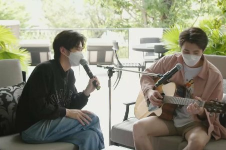 AzaleaEingine's tweet photo. Duet song by 2wish 
#MEANLIVExCH3Plus https://t.co/qaXMGCBCBV