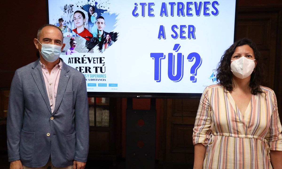 Los fundadores y directores de <a href="/oceano_atl/">Océano Atlántico</a>, Fernando Cabeza y Meritxell Laborda, nos visitaron para presentarnos su nueva campaña que, bajo el eslogan ‘Atrévete a ser tú’, anima a los jóvenes a formarse en lo que realmente quieren. bit.ly/3hXywL0