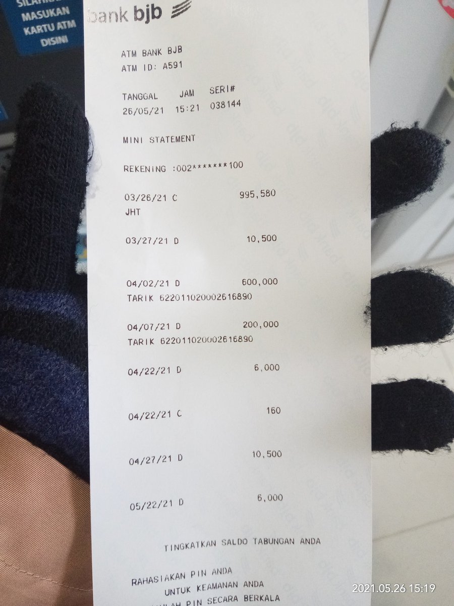 Minoyster14's tweet photo. Sya baru d bohongi CS @Lazadacare_ID katanya uang refund udh d trf rekening.sya cek via ATM (bank libur tgl merah) ternyata TIDAK ADA uang masuk bulan ini #complainLazada #lazada #lazadazonk https://t.co/QjJzbLSPcv