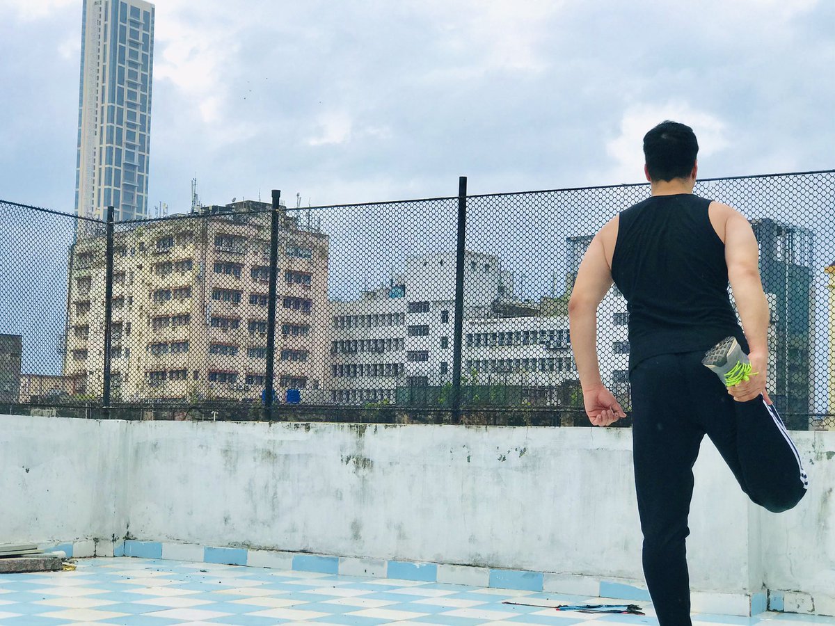 touseefakhan's tweet photo. Tough times don’t last. Tough people do. 

#Stretching #touseef #touseefkhan https://t.co/TZ0aaTh8u1