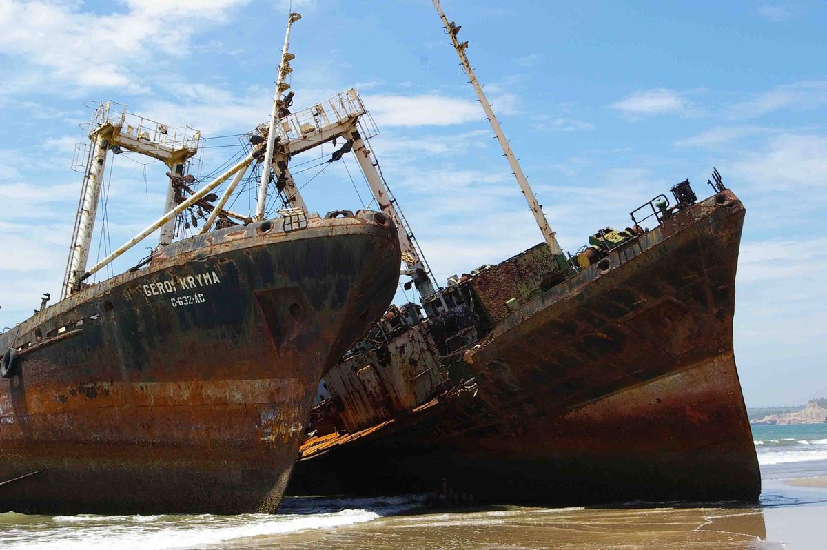DianoPeters's tweet photo. Old abandoned ships at Santiago Beach in Luanda, Angola. https://t.co/TwZCnIZ6vs