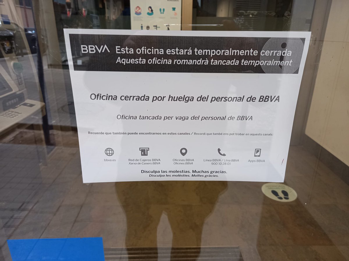 DiariTreball's tweet photo. #Actualitat | L’ERO presentat a BBVA pretén el tancament del 35% de la xarxa d’oficines a Catalunya (204 de les 578 existents) i l’acomiadament de 1.200 treballadors, el 26% de la plantilla

@CGT_bancaCat @ugtcatalunya @SEC_COMUNICACIO @SCAT_bbva

https://t.co/NlrY2imdM0 https://t.co/TgTXN5aDc0
