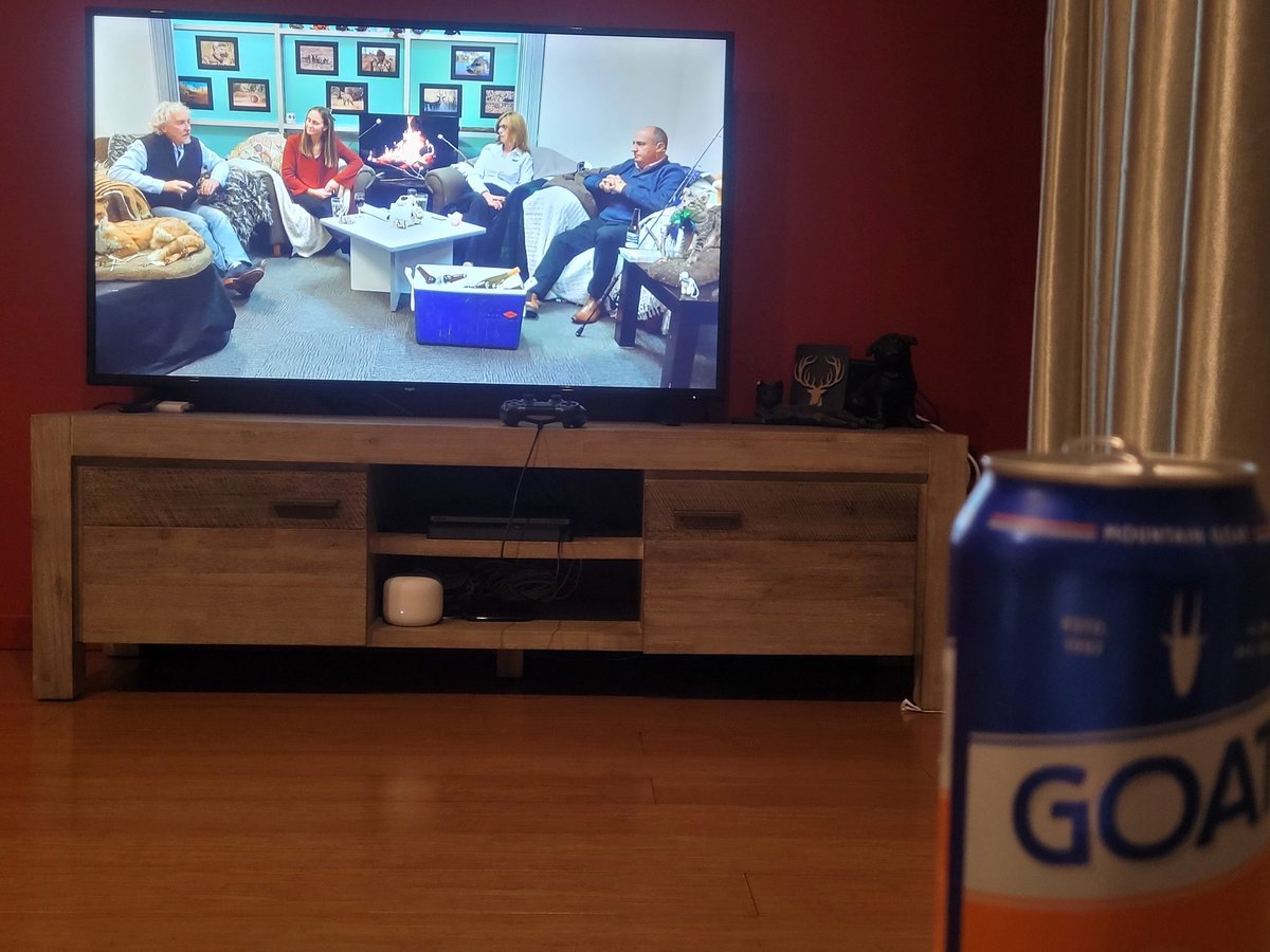 Jesse_84's tweet photo. #day2 of #AVPC21 has been huge!! Cracked a beer and settled in now for the fireside chat with our National coordinators Annelise Wiebkin( #feraldeer), @DrChannon (#feralpig) and Greg Mifsud (#wilddog) @CentreInvasives great day! https://t.co/PdtZwgcKs4