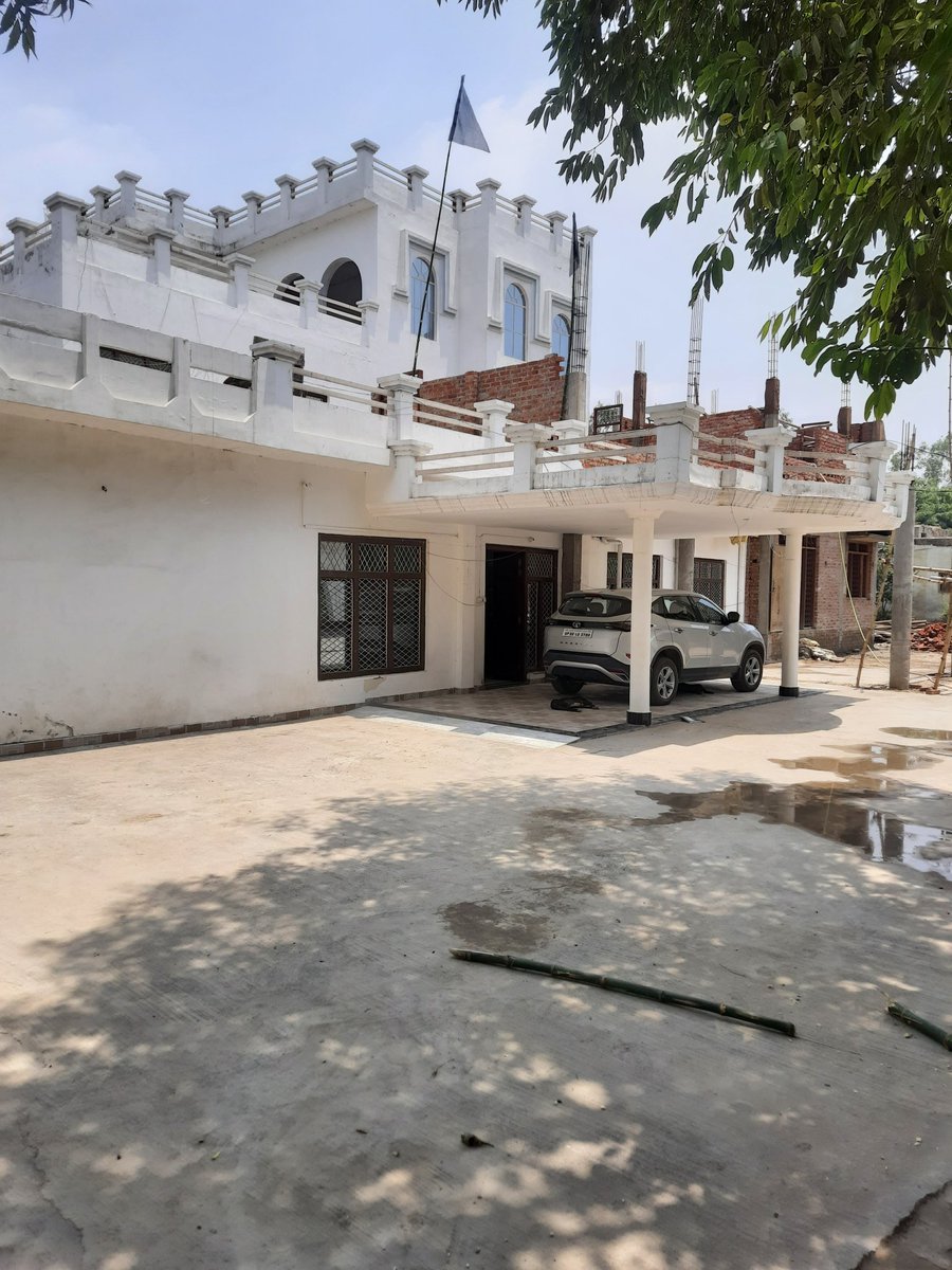 किसान विरोधी बिल के विरोध के देश का किसान काला दिवस मनाते हुवे हम भी अपनी कोठी पे काला झंडा फहराया 
जय किसान जय टिकैत