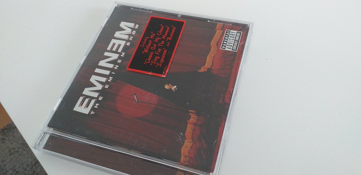 Shari_Shady's tweet photo. 19 years ago EMINEM released his masterpiece "THE EMINEM SHOW". Its my favorite album from him! ❤🔥
HAPPY BIRTHDAY #TheEminemShow #TES #TES19 @Eminem @rosenberg https://t.co/gdoSgWG6TW