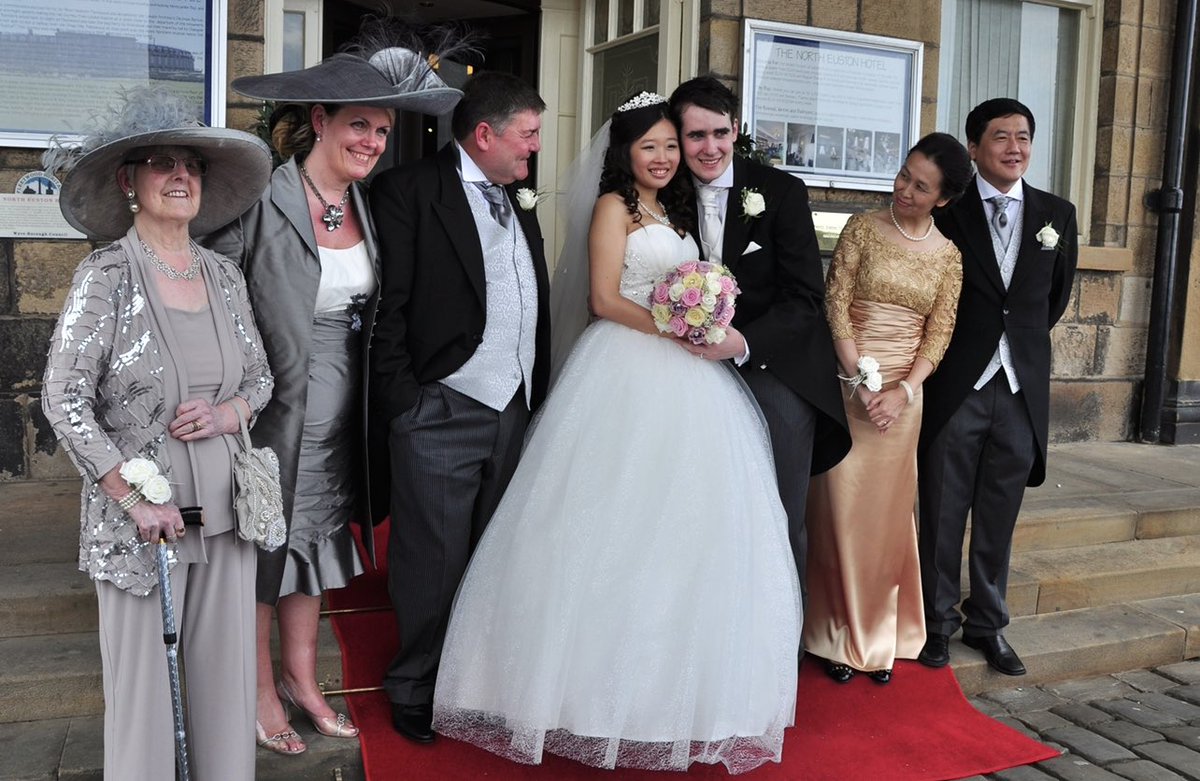 jarsofjoy's tweet photo. Hope your Wednesday is filled with joy and happy moments ๐๐Hereโs my #jarsofjoy for today beautiful memory of 7 years ago my sons wedding ๐๐share yours here too we would love to see them fill our Twitter feed ๐๐ https://t.co/8efUMLNVDy