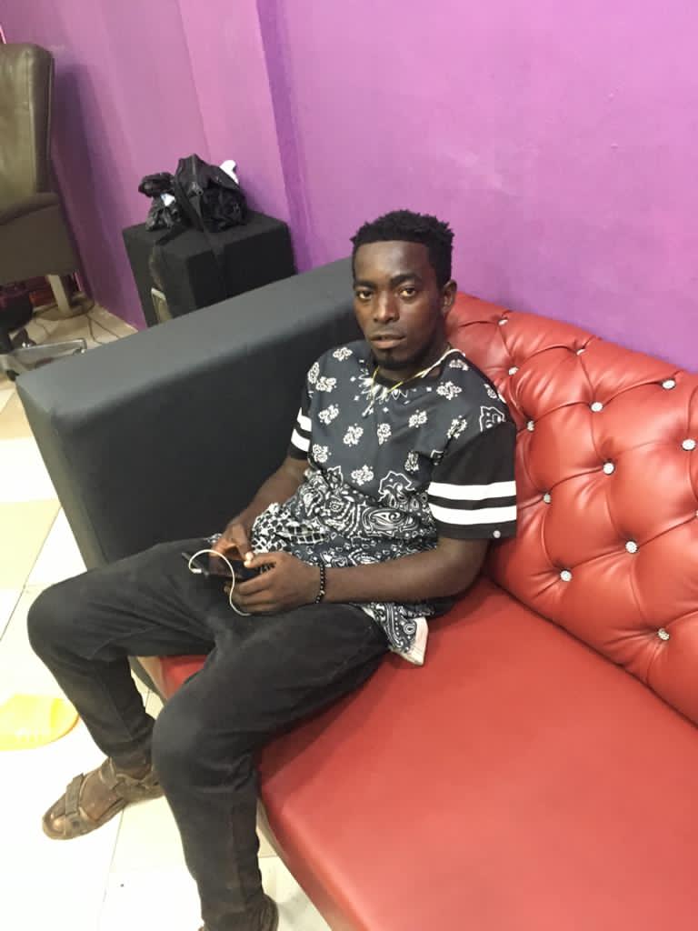 YBeeMoneyhunter's tweet photo. Watch out #Gh an amazing Artiste,Music is all I know and I do the best bet me n go get so evil n u will trust me 
Listen to YBee SO EVIL.mp3 by YBee Moneyhunter on #SoundCloud
https://t.co/qwd5TYW2eX

https://t.co/JfGQCP7cwg

https://t.co/YhsUiYcDrY

https://t.co/K4LpnAOJm7 https://t.co/bGNOzIvb1N