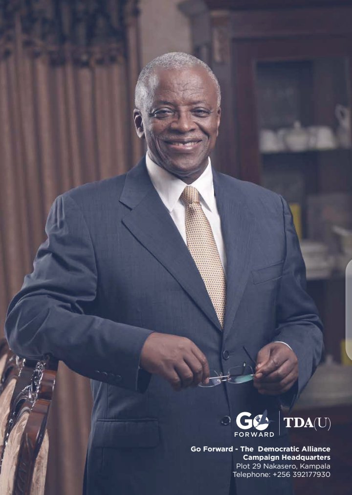 TheMutaD's tweet photo. Not sure whether it was 21st or 22nd November, 2015. Amama Mbabazi's Go Forward/TDA released their 66 page manifesto for the 2016 presidential campaigns. NRM, unsurprisingly, had a 320+ page tome. @FDCOfficial1 kept theirs at 72 pages. https://t.co/MufSpgAHw1
