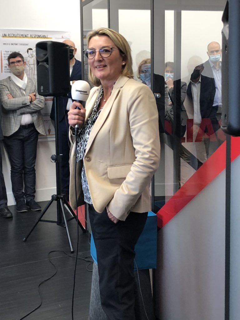 CMSudOuest's tweet photo. #ici Ce matin avant-première des locaux @cmarkea et @onepoint à la cité numérique de Bordeaux. Des locaux novateurs destinés à accueillir à terme 150 collaborateurs et de nombreuses synergies prévues avec le CMSO. https://t.co/dxP0WkU11D