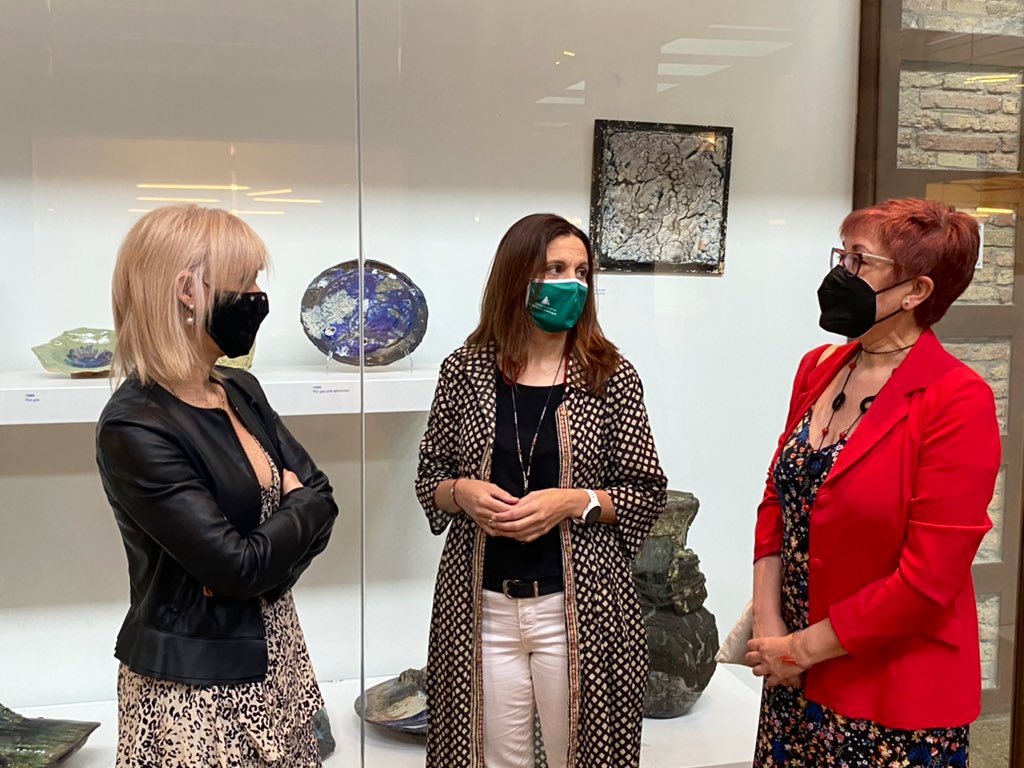 CCBaixLlobregat's tweet image. Jornada presencial&amp;amp;online a l’#EspaiBaronda a #Esplugues #BaixLlobregat

Sumar esforços sempre dona resultats 🔝🔝🔝 #compromís #collaboració #implicació @socpilardiaz @eva_marinezmor Vicky Castellanos

28 de maig Dia Internacional d’Acció de la Salut de les Dones @donesllobregat