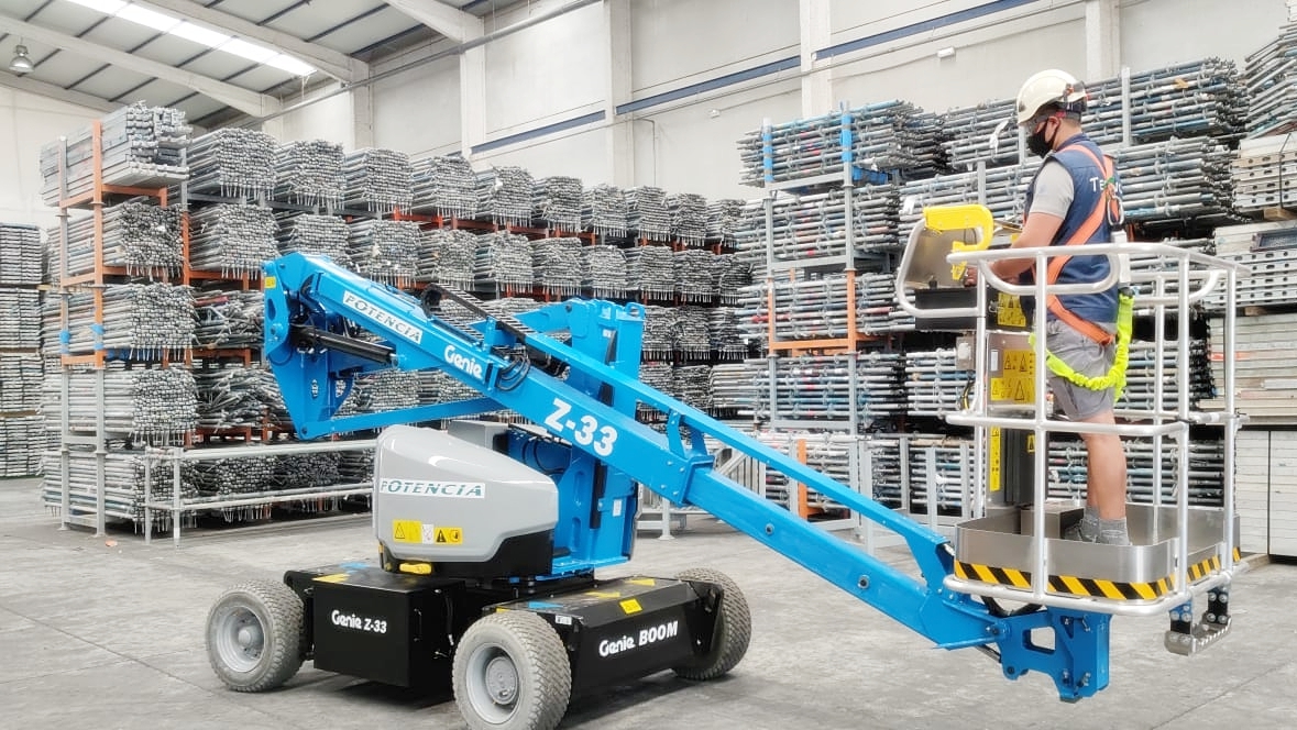 TechnoCraftsl's tweet photo. At #Technocraft we constantly strive to ensure all of our teams are up to date with knowledge on general and specific tasks. Trainings can range from technical sessions &amp; safety measures to working heavy machinery such as forklifts. 

For more info: juan.exposito@gygroup.com https://t.co/u8LxvSX7GX