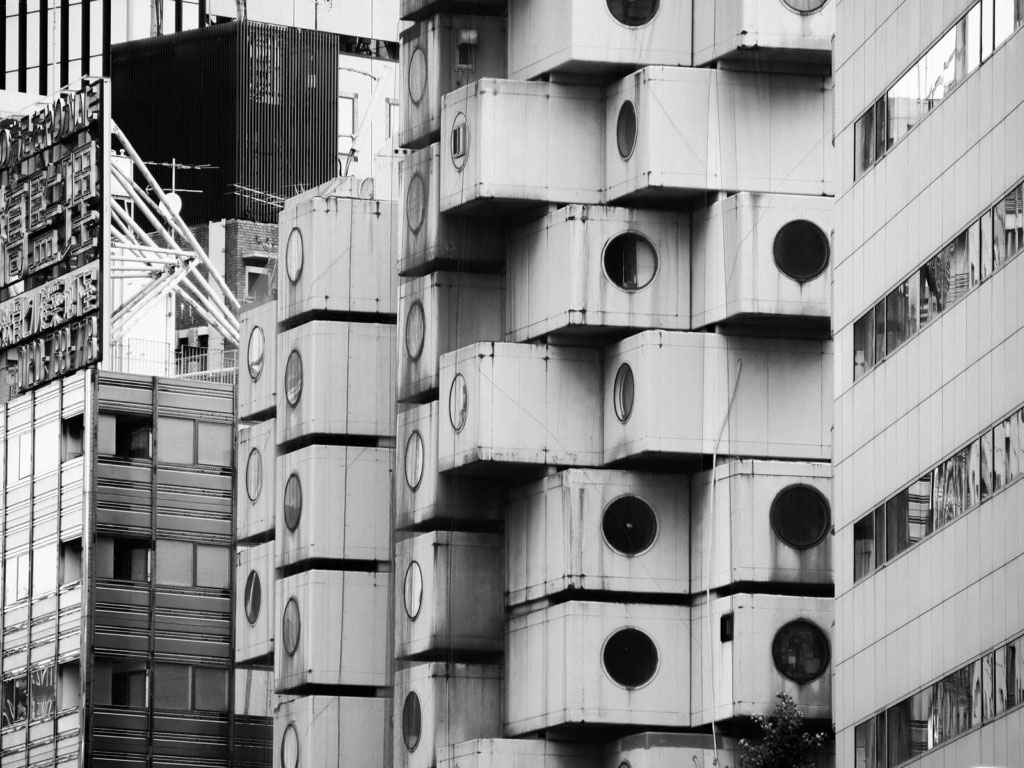 ComoVR's tweet photo. 中銀カプセルタワービルの昔写真

📷 : https://t.co/L3O8XELKQ4

#建築　＃中銀カプセルタワービル https://t.co/cge1kl8VVM