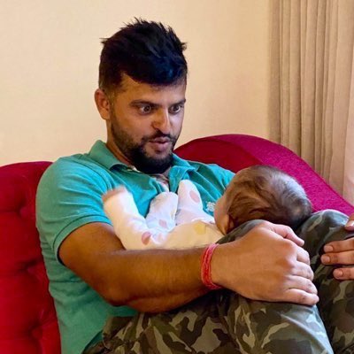 Vaishu_Raina3's tweet photo. The amount of Cuteness in these pictures ❤️😍

Chinna thala with kutty thala Rio Raina ���😘

#SureshRaina
#RioRaina 
#InnocentFaces https://t.co/Zcl3se2s39