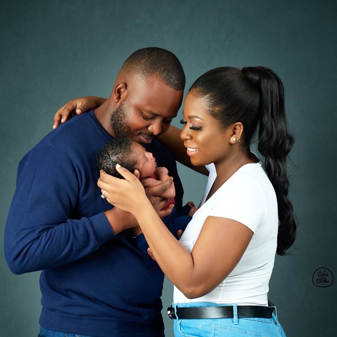 IreneObika's tweet photo. Precious family moment captured for life

@coos_n_clicks
#familyportrait
#familymemories https://t.co/HWRuzVIcPS