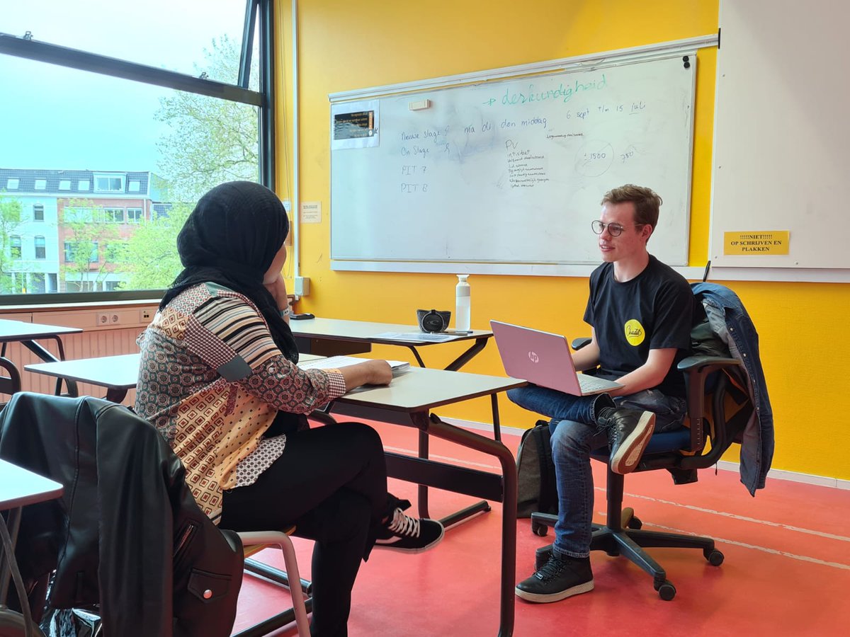 Mr. Chadd: Direct uitleg voor ieder vak tweet media