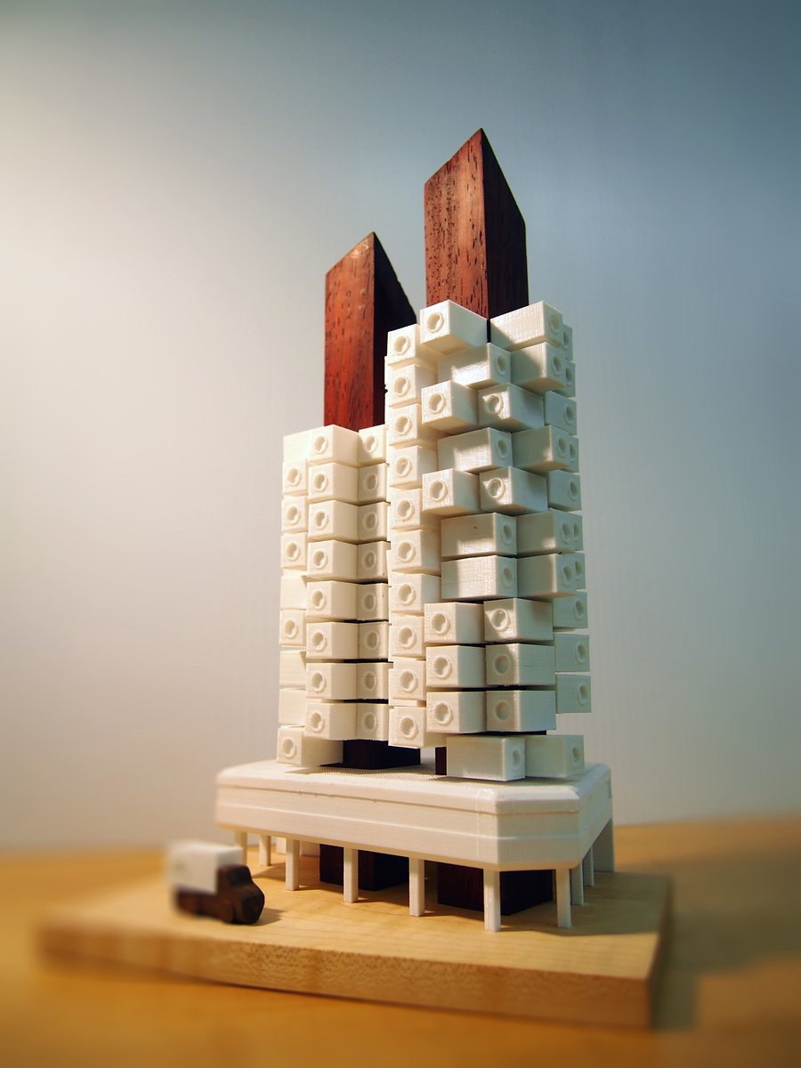 ComoVR's tweet photo. 3Dプリントの中銀カプセルタワービル

📷：https://t.co/xixjvaBy3R

＃3Dプリント　#建築 https://t.co/54gniFKRop