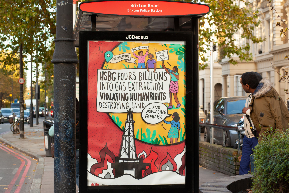 BrandalismUK's tweet image. 4/ Banks like @HSBC are active partners in major new fossil fuel projects like the Cabo Delgado gas field in Mozambique, which is fiercely resisted by local communities.

Art design by @SoofiyaC 
Ad hack in London.