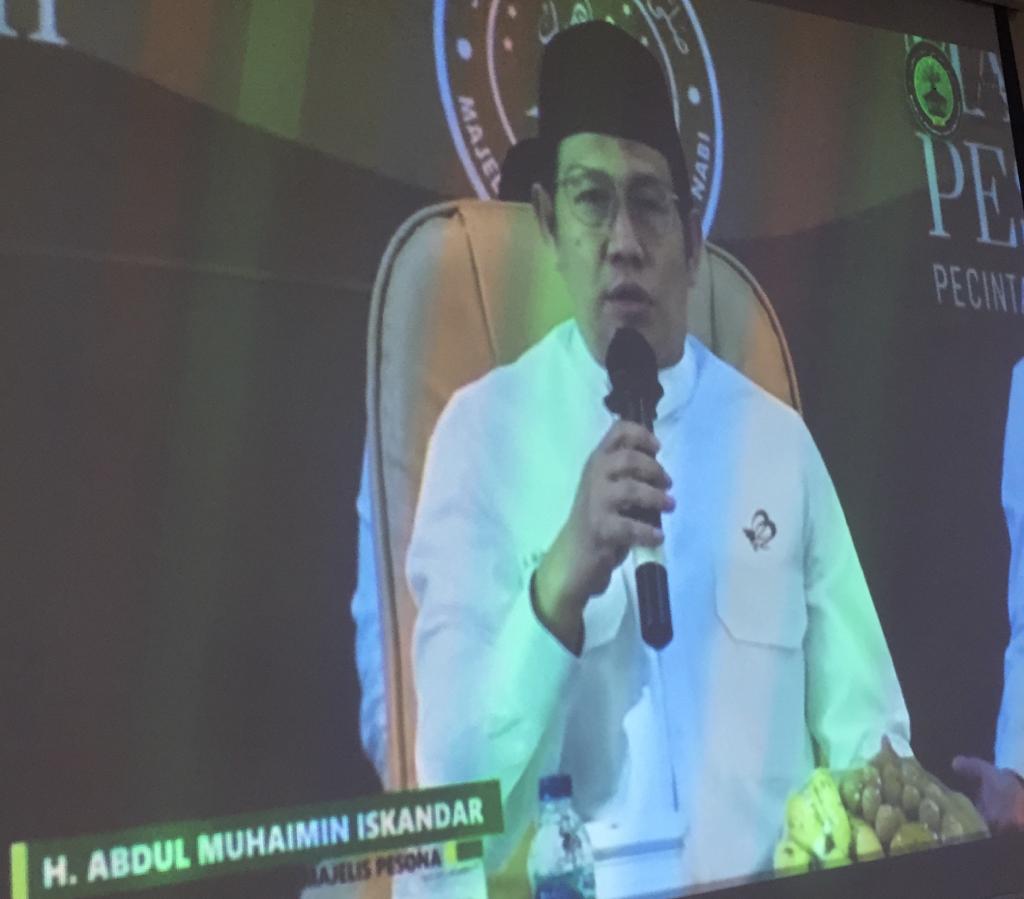 Tokoh Bangsa <a href="/cakiminNOW/">CakIminNow</a> inisiator Sholawat  Keselamatan Bangsa,Mengawali sambutan dgn bacaan sholawat nariyah &amp; menyapa
Para kyai yg hadir diantaranya KH Kholil As’ad
Mendes <a href="/halimiskandarnu/">ABDUL HALIM ISKANDAR</a> 
Wakil Ket MPR <a href="/Jazilul_Fawaid/">Jazilul Fawaid</a> 
Sekjen DPP PKB <a href="/EmHasanuddin/">M Hasanuddin Wahid</a> 
Ketua Fraksi <a href="/CucunA44/">cucun syamsurijal</a>