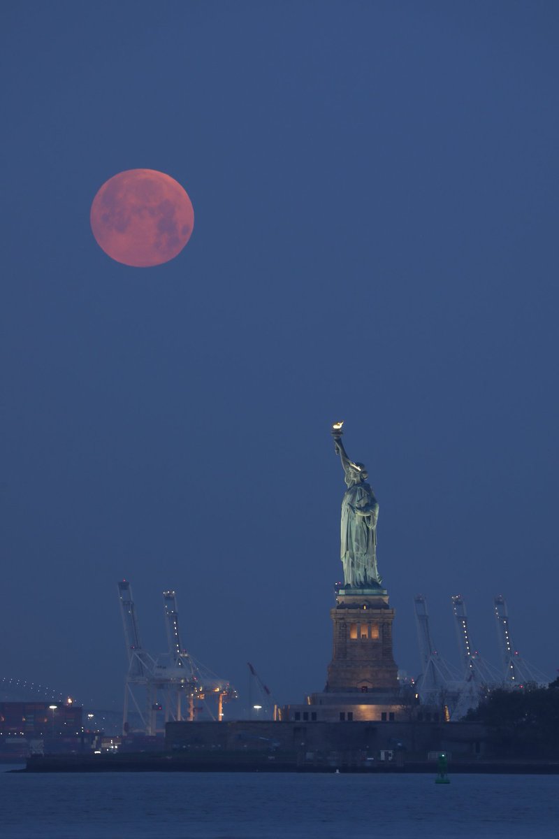 Blood Moon 21 Top Photographs Of The Rare Blood Supermoon Science News Express Co Uk