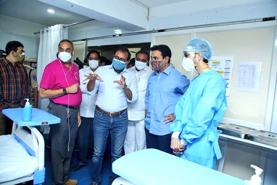 BTR_KTR's tweet photo. మాదాపూర్ హైటెక్ సిటీలో 100 ప‌డ‌క‌ల కొవిడ్ కేంద్రాన్ని రాష్ర్ట ఐటీ, మున్సిప‌ల్ శాఖ మంత్రి శ్రీ కేటీఆర్ బుధ‌వారం ప్రారంభించారు. ఈ కేంద్రంలో కొవిడ్ రోగుల‌కు ఉచితంగా ఐసీయూ సేవ‌ల‌ను అందించ‌నున్నారు. కొవిడ్ ఉచిత ఐసీయూ సేవ‌ల‌ను ఆశ్ర‌య్ సంస్థ ఏర్పాటు చేసింది. https://t.co/JMizJdQML4