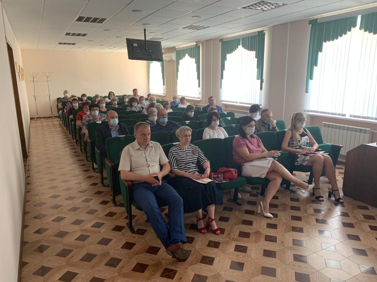 admefr's tweet image. В администрации МО г. Ефремов прошло совещание с руководителями предприятий о необходимости вакцинации сотрудников и выработки коллективного иммунитета.