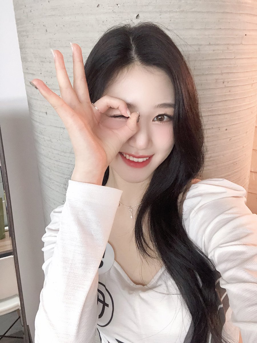 blingbling_new tweet picture