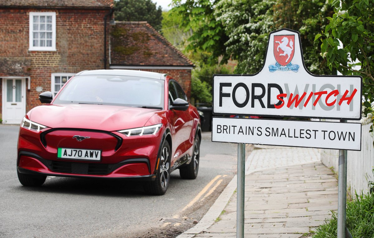 FordNewsEurope's tweet photo. 📢 #ICYMI 

#Ford challenged Fordwich, Britain’s smallest town, to make the switch to electric.⚡
 
Lucky Fordwich residents spent a few days test driving the #allelectric #FordMustangMachE. 🚗
 
#Fordswitch #EV https://t.co/VP8Eyg5f3s