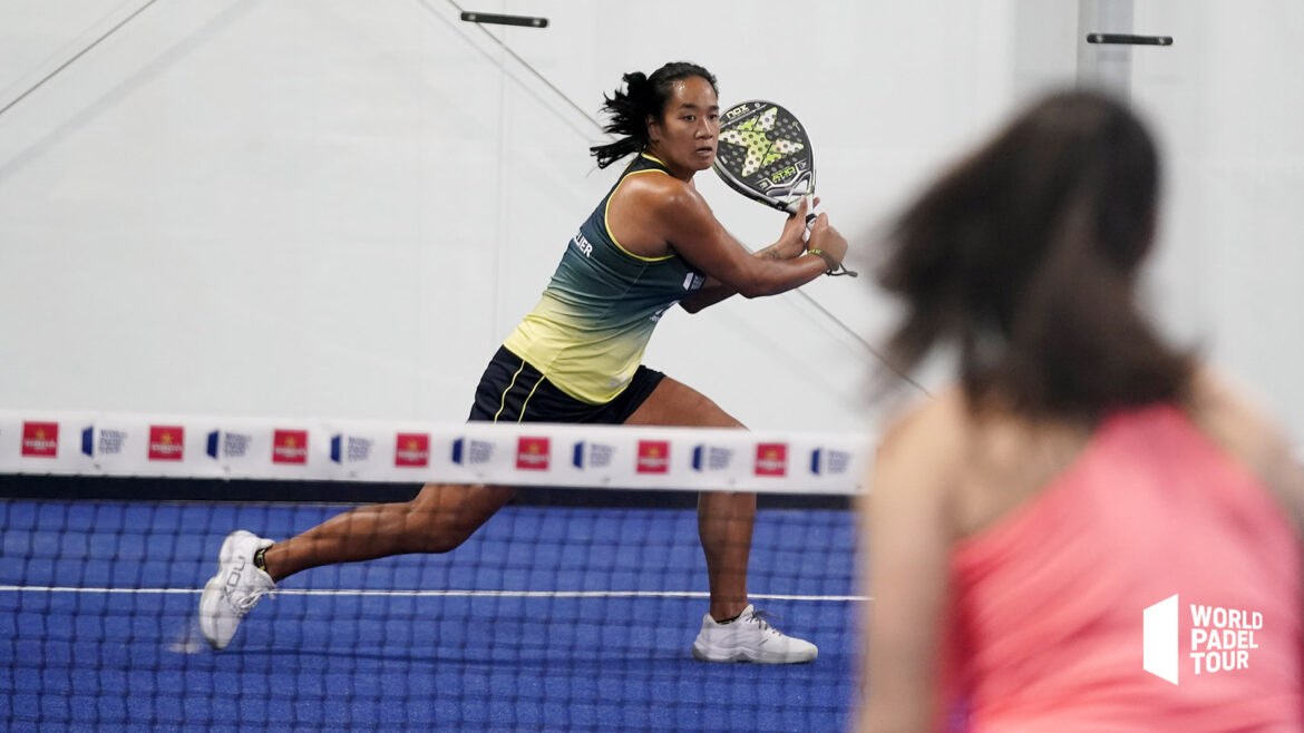 Today the #TeamNox start the fight for the  #wptsantanderopen⛵️… 
Ah! And we have <a href="/elenitarg96/">Elenita Ramirez!</a> playing for entry to the main draw. 
Click like to cheer them up! #padel #padeltime 
Léa Godallier Foto <a href="/WorldPadelTour/">World Padel Tour</a>