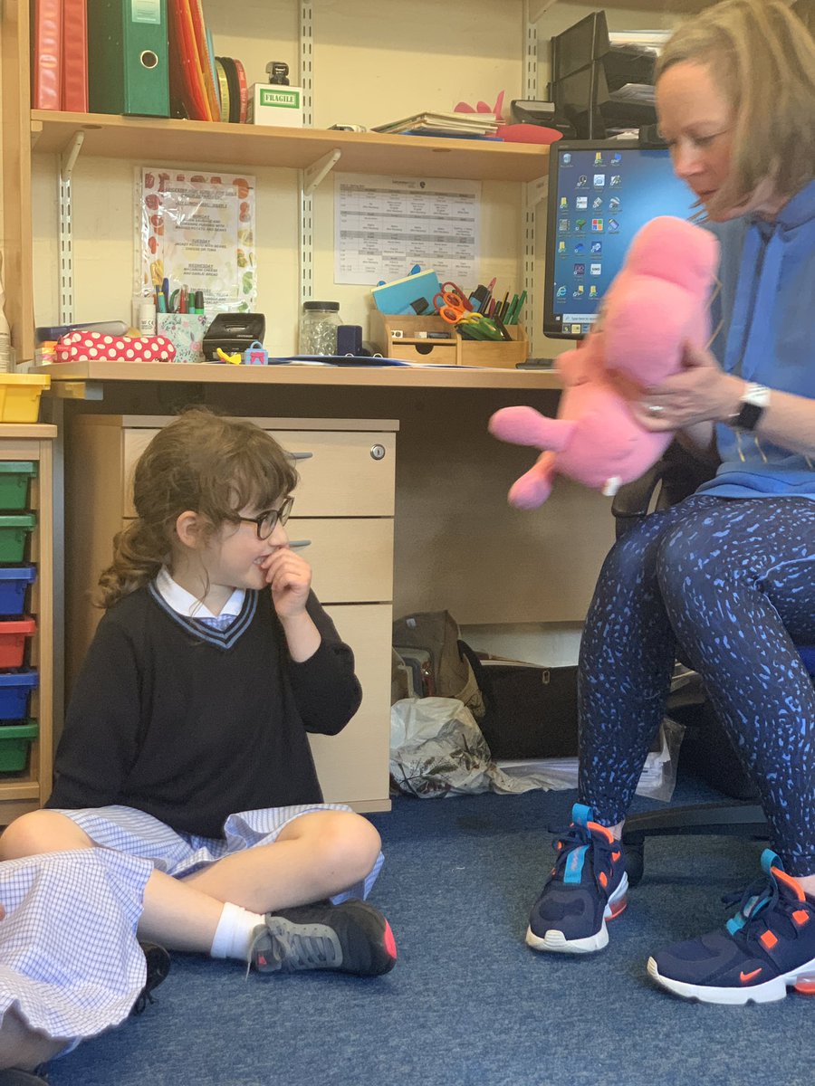 LeicesterHigh's tweet photo. Giggles 🤭 and smiles in Year 2 as they explore compliments and feelings with the help of their peer, Jo. @JigsawPSHE 

#WeAreLHS #WeAreCaring #WeAreKind #jigsawpshe #exploringfeelings #mindfulness #primarypshe #preparingforlife #understandingfeelings #everchangingworld https://t.co/CU7KPtgEFI