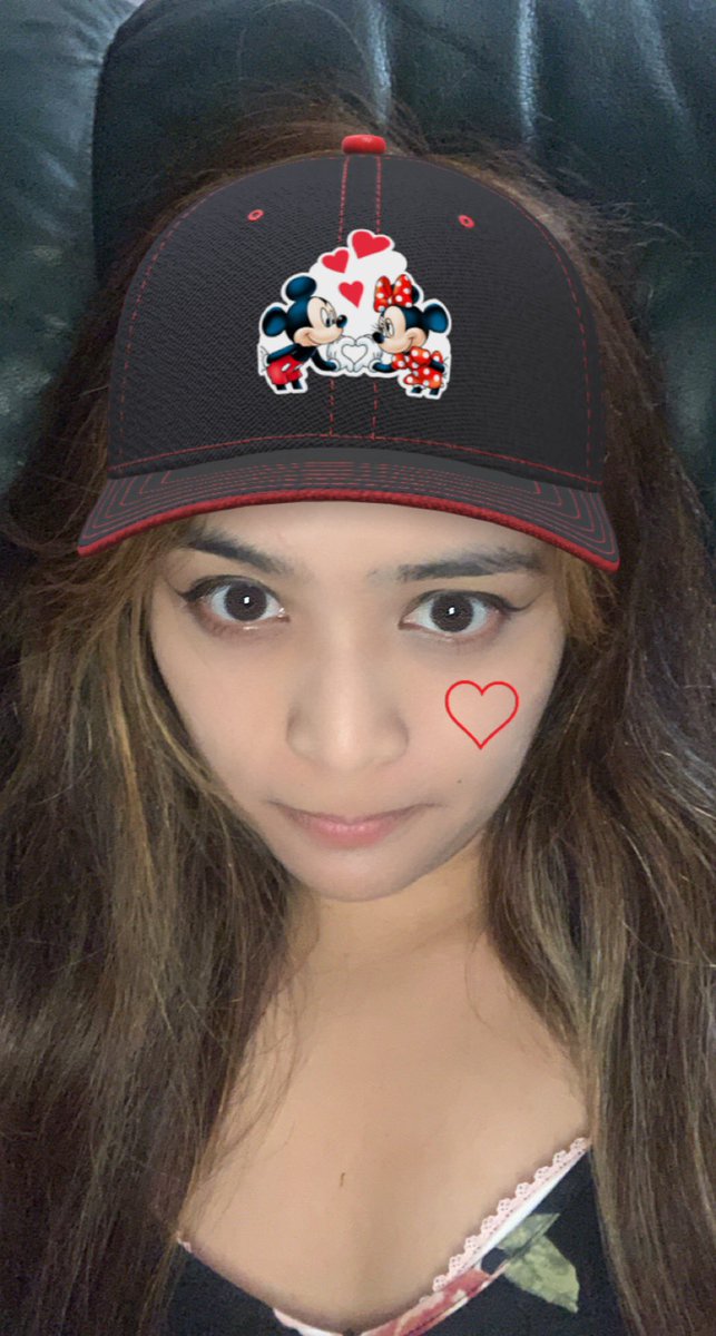 kawaiidollkara's tweet photo. Me trying a buncha Snapchat filters 🥶 https://t.co/rTH5PARlVr
