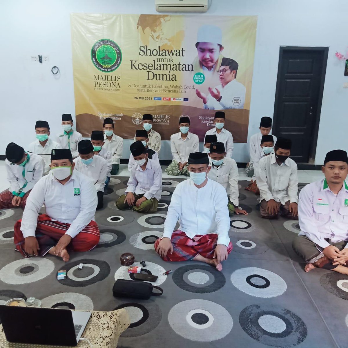 aminsimatupang's tweet photo. Bersholawat kepada Nabi Muhammad SAW #GusAmiBersholawat https://t.co/kCehkJXfQN