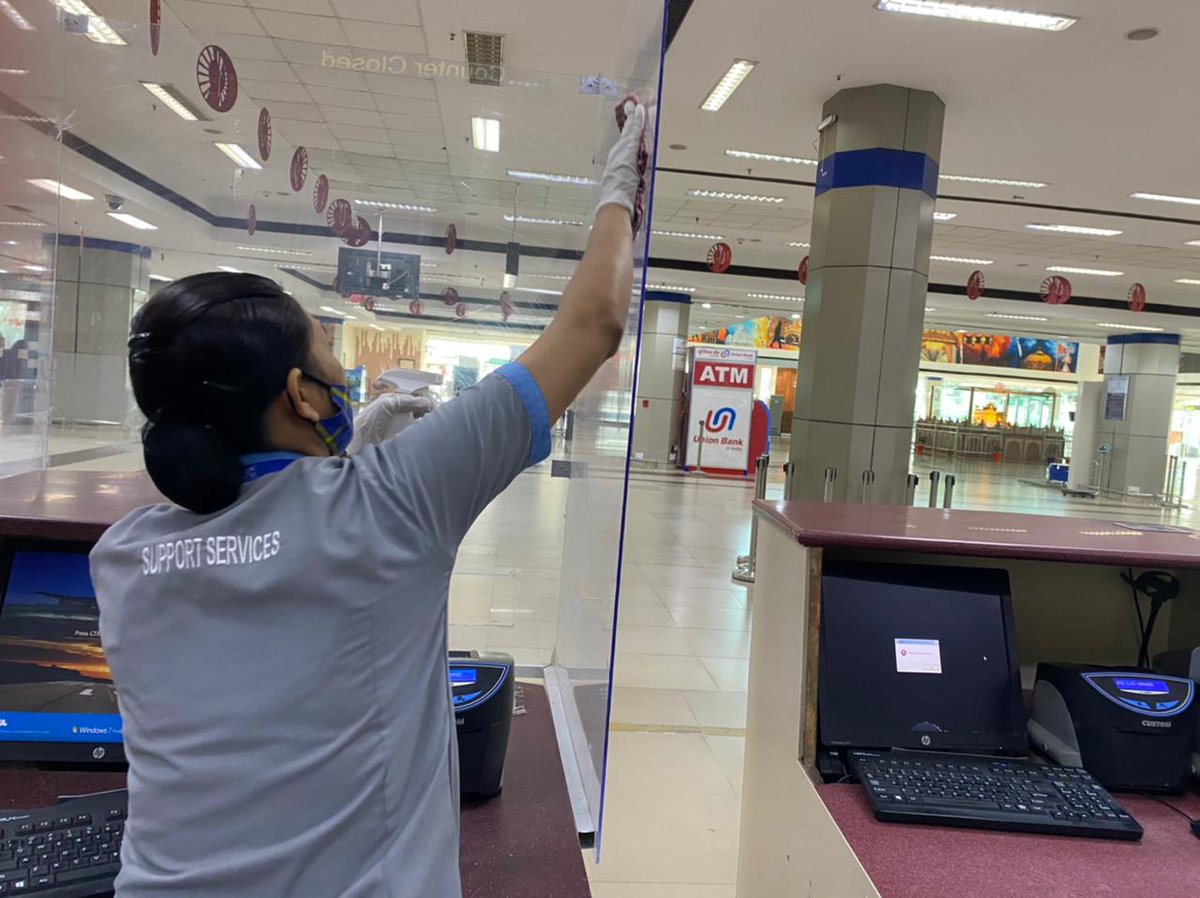 aaiasrairport's tweet photo. SGRDJI Amritsar Airport ensures a safe and comfortable journey for its passengers following all standard safety COVID-19 protocols. #Sanitization #SocialDistancing #ProperMask #FlySafe #FlyHigh
@MoCA_GoI @AAI_Official @aaiRedNR https://t.co/o084ZafMjt