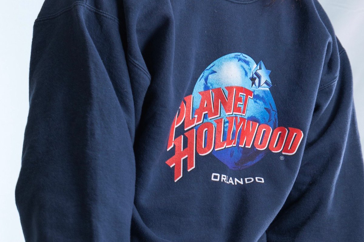 R_M_store's tweet photo. PORT and COMPANY 【ポートカンパニー】
PLANET HOLLYWOOD 
トレーナー スウェット¥7800-

R＆M store 
https://t.co/spZL96Q25o

#古着 #古着コーデ #アメカジ
#rmstore #martin #マーチン https://t.co/R84vPK5s4K