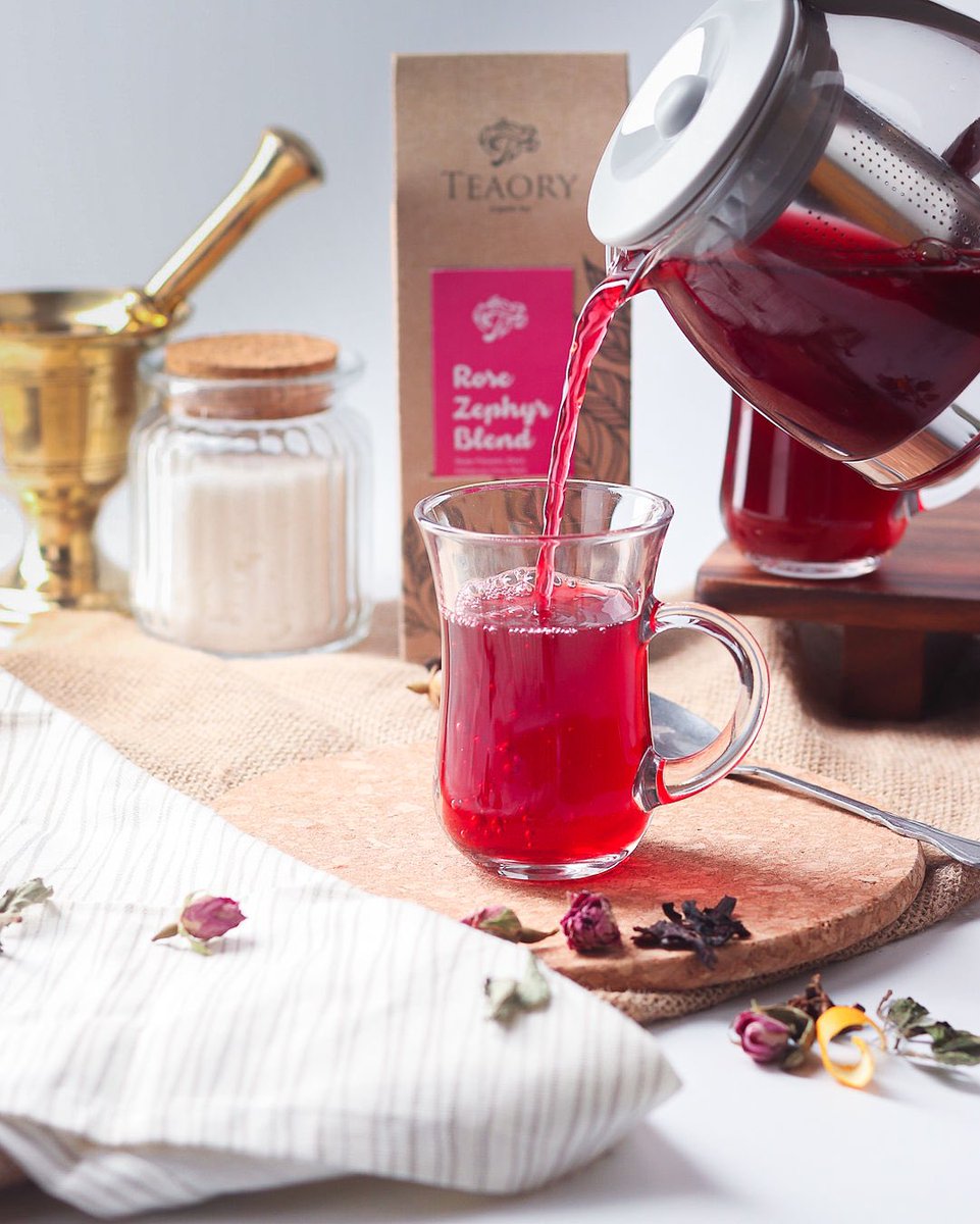 _teaory_'s tweet photo. @_Kweenin Handcrafted organic teas made in Nigeria with carefully selected organic herbs/plants. IG- _teaory_ https://t.co/wI3tlRu8mV
