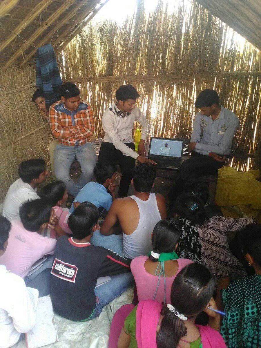 Madhurlast40's tweet photo. Infrastructure is secondary part of story. If we want to do we can do...
ग्राम ज्योरा में पी एम जी दिशा की जानकारी देते हुए सर्वेंद्र यादव इन्तजार अली ब उनके सहयोगी
@CSCegov_ @CSCUttarPradesh @dintya15 @PatankarRishi @atulitrai https://t.co/zTlj7RVjIp
