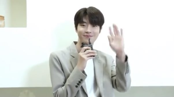 inyouppics's tweet photo. he’s so cute https://t.co/RGC6JuGJup