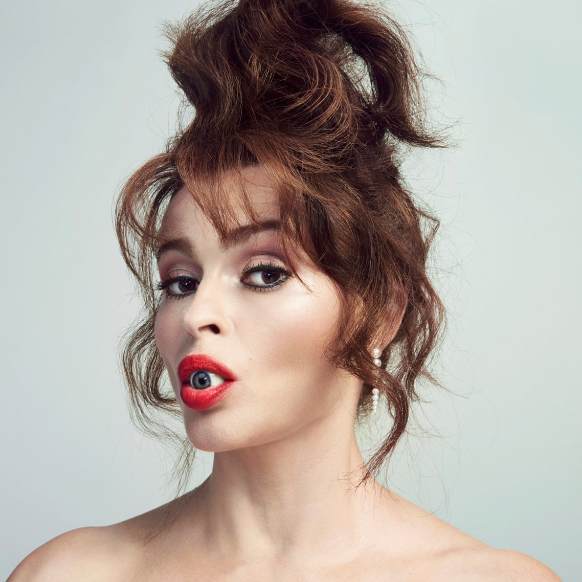 Happy birthday to Helena Bonham Carter! 

The iconic actress turns 55 today. 