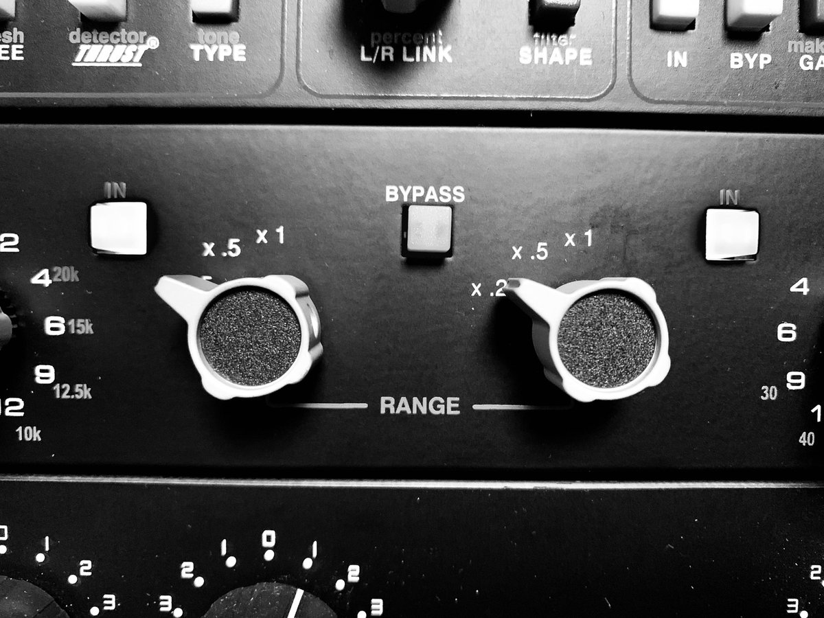 ADmasteringUK's tweet photo. API 5500 Gain Range #potentiometers #knobs #API #5500 #analog #stereo #equaliser #eq #mastering #admastering #admasteringuk #london #uk @ADmasteringUK https://t.co/gBNyeUNUY0