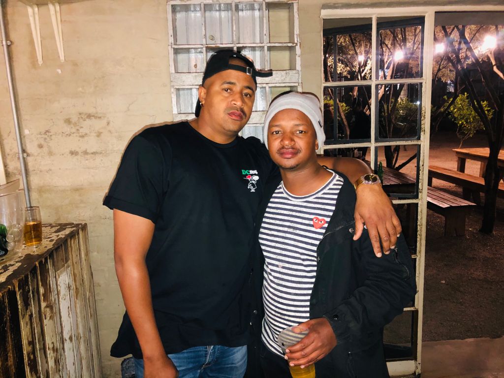 PhoniQid's tweet photo. Me and my Homie Stoqez decided to have #JOL as a reminder that pure partying is not dead. That human connection is still the best.
We want to connect the music and the people, because that's what we're all about.

Thank you so much for the support thus far.
More to come!! https://t.co/ZEh8tq162P