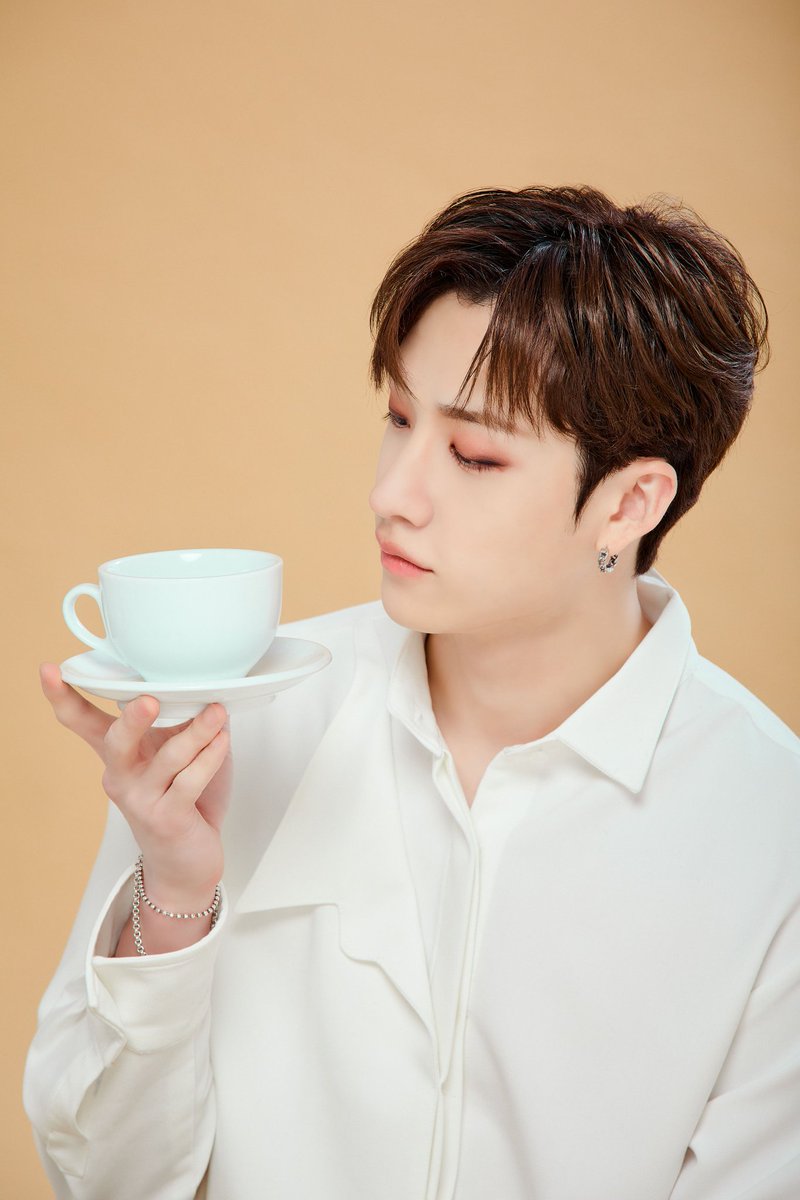 StrayKids_Spain's tweet photo. 📷 [FOTO - 26052021]

Fotos de #BangChan y #HAN para el "Stray Kids Collaboration Cafe" en Japón ~ ☕🤍

Cr. Stray_Kids_JP

@Stray_Kids #StrayKids #스트레이키즈 #スキズ #방찬 #한 #YouMakeStrayKidsStay https://t.co/JTv1443Ut5