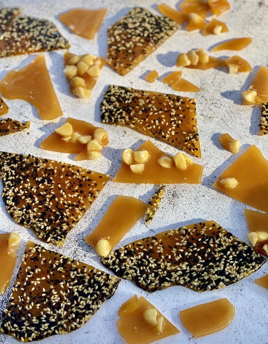3catsfoodie's tweet photo. HOW TO MAKE BRITTLE – It’s easier than you think - recipe at https://t.co/9MYqMmrJiQ #brittle #candy #toffee #easycooking #easyrecipes #nuts #sesameseeds #homecook #sweets #sweettooth #giftideas #caramel #candynuts https://t.co/AMSR8lPr9Y