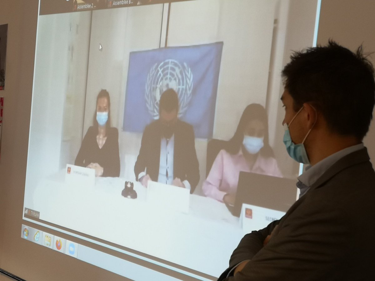 AlvaradoSh31's tweet photo. #simulONU 2021 les é du lycée Pierre Bourdieu négocient avec les é de @lycee_berthelot des propositions pour le droit à l'éducation des filles dans le monde #egaliteFG @Defenseurdroits @DSDEN31 🙏M. Lombard Antoine https://t.co/xyTVGQPMP0