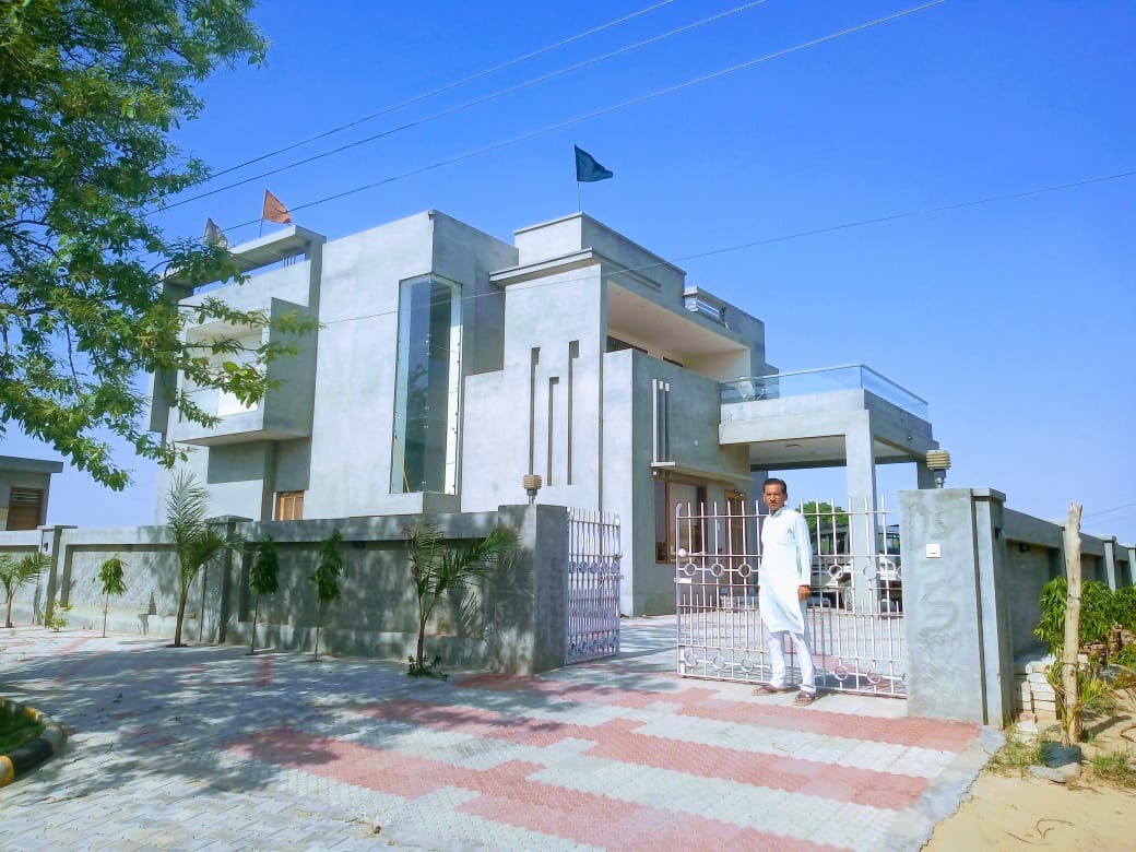 KhelriSubhash's tweet image. #Black_Day_Of_Farmers 
मैंने अपनी ढाणी पे काला दिवस का समर्थन करते हुए काला झंडा फहराया,,
#SupportFarmersProtest 
@bishnoikuldeep @bbhavyabishnoi @sushilmanav #Haryana